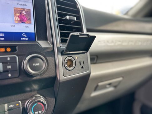 Used 2022 Ford F350 XLT w/ XLT Value Package image 27