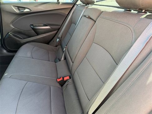 Used 2018 Chevrolet Cruze LT w/ Convenience Package image 18