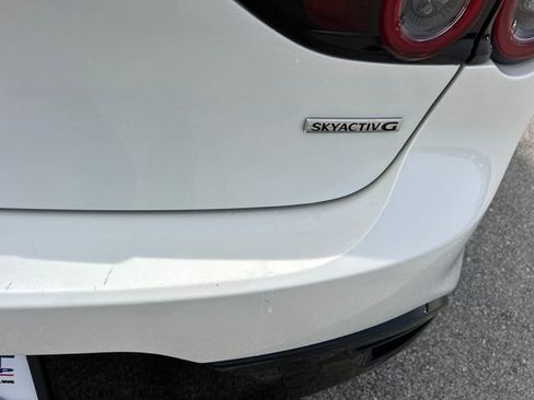 Used 2020 MAZDA MAZDA3 Hatchback w/ Preferred Package image 46