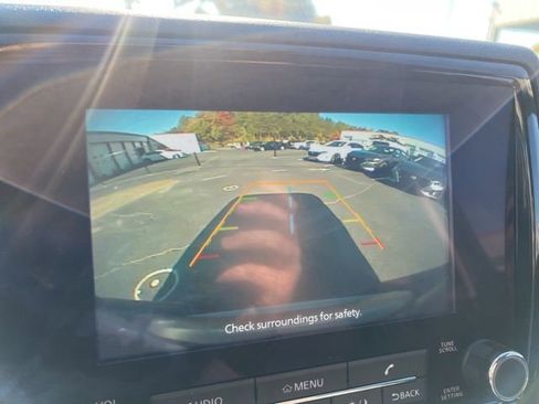 Used 2023 Nissan Frontier SV w/ SV Convenience Package image 25