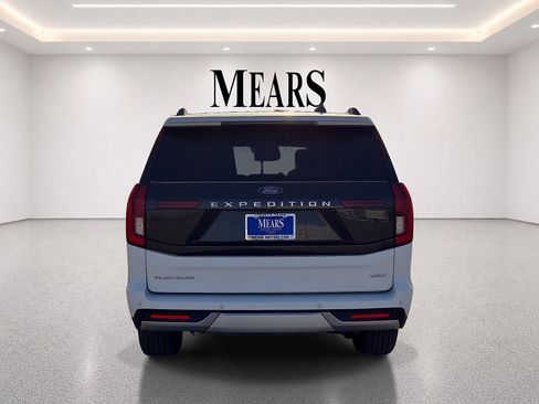 Used 2025 Ford Expedition Max Platinum AWD/4WD image 4