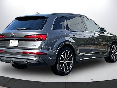 Used 2024 Audi Q7 3.0T Prestige AWD/4WD image 8