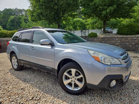 Used 2013 Subaru Outback 2.5i Limited AWD/4WD image 26
