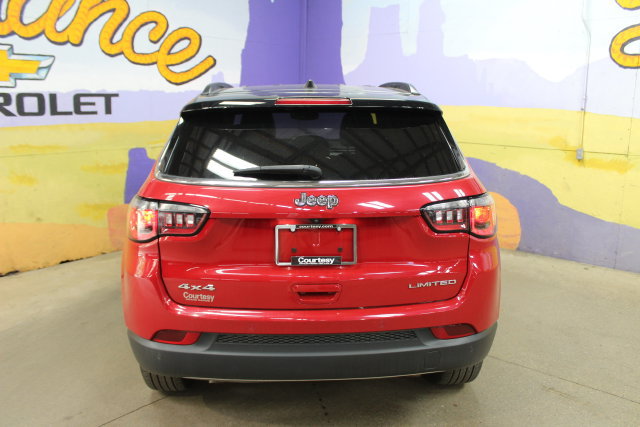 Used 2024 Jeep Compass Limited AWD/4WD image 7