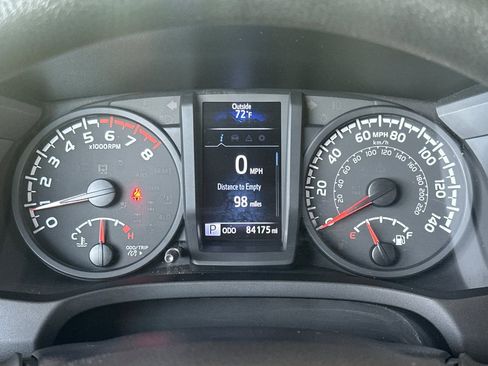 Certified 2022 Toyota Tacoma SR w/ SR Convenience Package RWD image 27