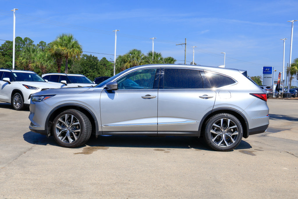 Used 2023 Acura MDX w/ Technology Package FWD image 30