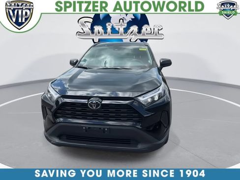 Used 2025 Toyota RAV4 LE AWD/4WD image 3