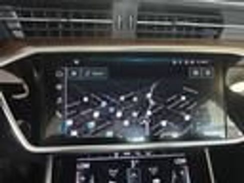 Used 2023 Audi A6 Premium Plus w/ Premium Plus Package AWD/4WD image 4