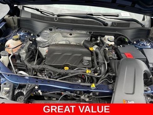 Used 2024 Chevrolet Trax LS w/ LS Convenience Package FWD image 11