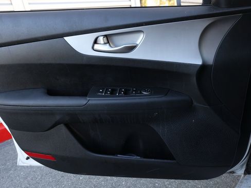 Used 2023 Kia Forte LXS image 22