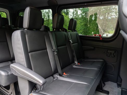 Used 2021 Mercedes-Benz Sprinter 2500 image 10