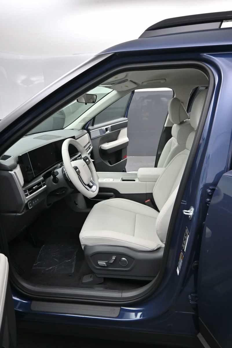 New 2027 Hyundai Santa Fe SEL AWD/4WD image 16