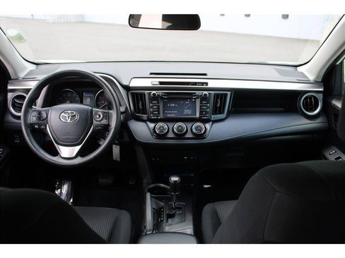 Used 2018 Toyota RAV4 LE w/ All Weather Liner Package AWD/4WD image 10