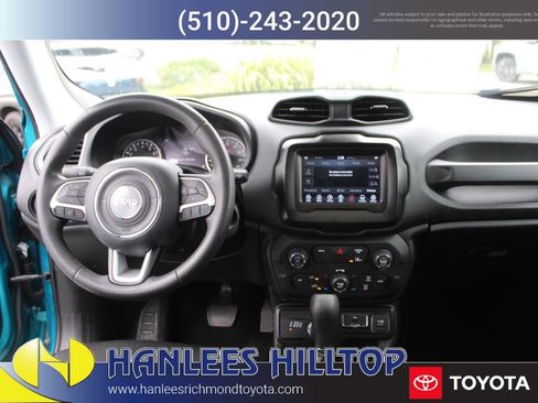 Used 2021 Jeep Renegade Latitude AWD/4WD image 17