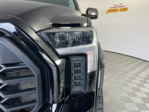 Used 2023 Toyota Tundra SR5 w/ SR5 Premium Package AWD/4WD image 9