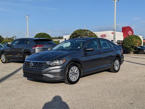 Used 2019 Volkswagen Jetta S w/ Driver Assistance Package image 3