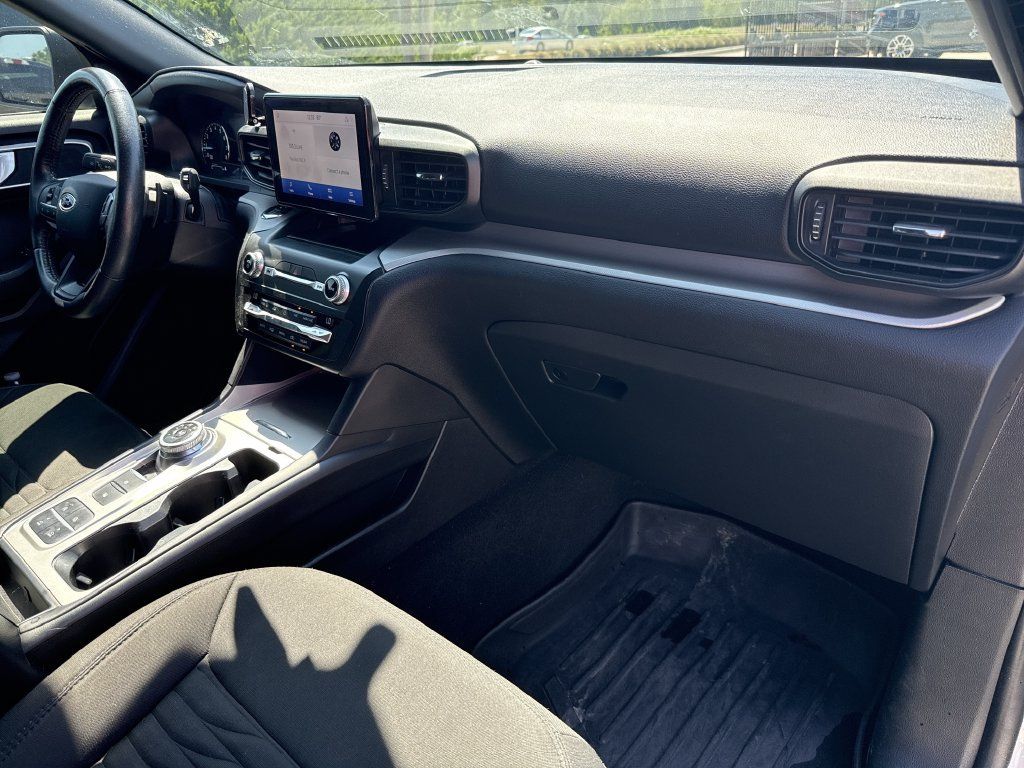 Used 2020 Ford Explorer XLT RWD image 28