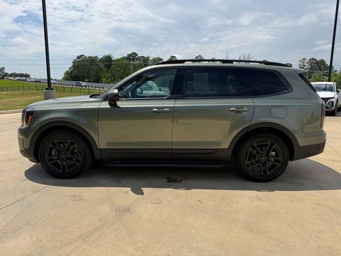 Used 2025 Kia Telluride SX Prestige X-Line AWD/4WD image 2