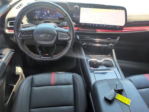 Used 2024 Chevrolet Traverse RS w/ LPO, Floor Liner Package AWD/4WD image 34