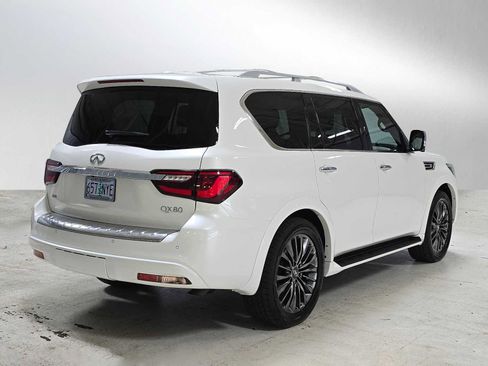 Used 2023 INFINITI QX80 Sensory w/ All-Season Package AWD/4WD image 3