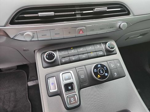 Used 2021 Hyundai Palisade SE image 23