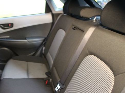 Used 2021 Hyundai Kona SEL AWD/4WD image 12