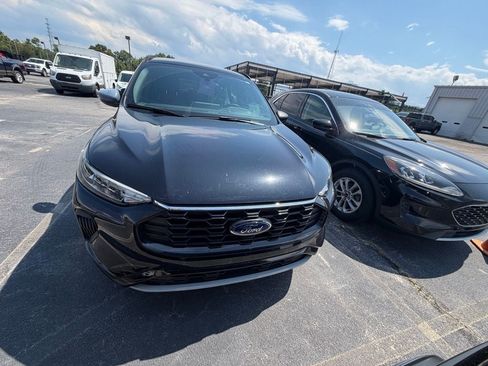 Used 2023 Ford Escape ST-Line w/ Tech Pack #1 AWD/4WD image 27