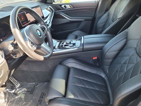 Used 2026 BMW X5 xDrive40i w/ M Sport Package AWD/4WD image 22