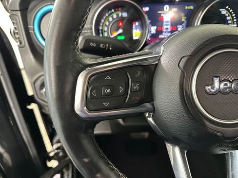 Used 2023 Jeep Wrangler Unlimited Sahara w/ Cold Weather Group image 15