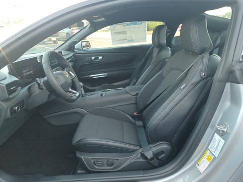 New 2025 Ford Mustang Coupe image 11