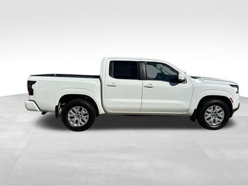 Used 2023 Nissan Frontier SV w/ SV Convenience Package image 11