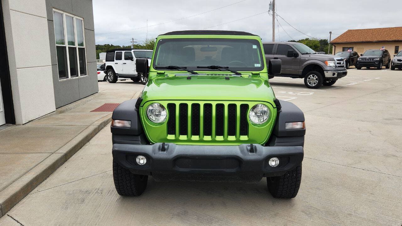 Used 2018 Jeep Wrangler Unlimited Sport S AWD/4WD image 9