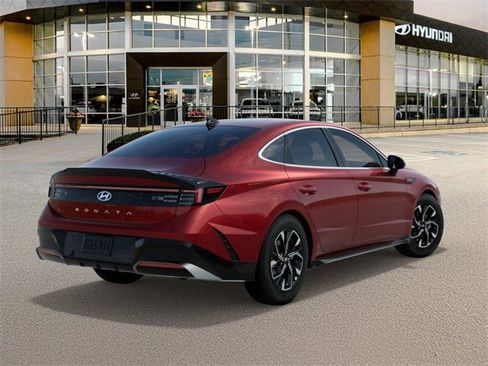 New 2025 Hyundai Sonata SEL image 4