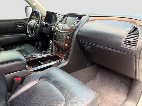 Used 2017 Nissan Armada SL w/ Interior Lighting Package AWD/4WD image 16