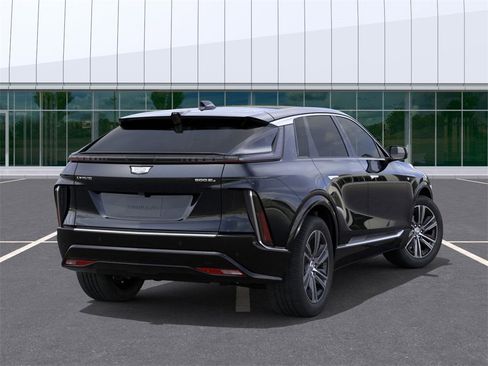 New 2025 Cadillac Lyriq Luxury image 4