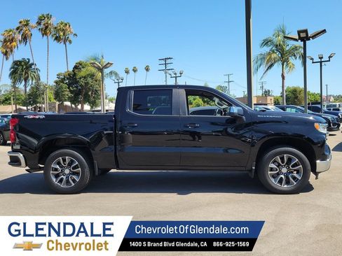 Certified 2024 Chevrolet Silverado 1500 LT AWD/4WD image 10