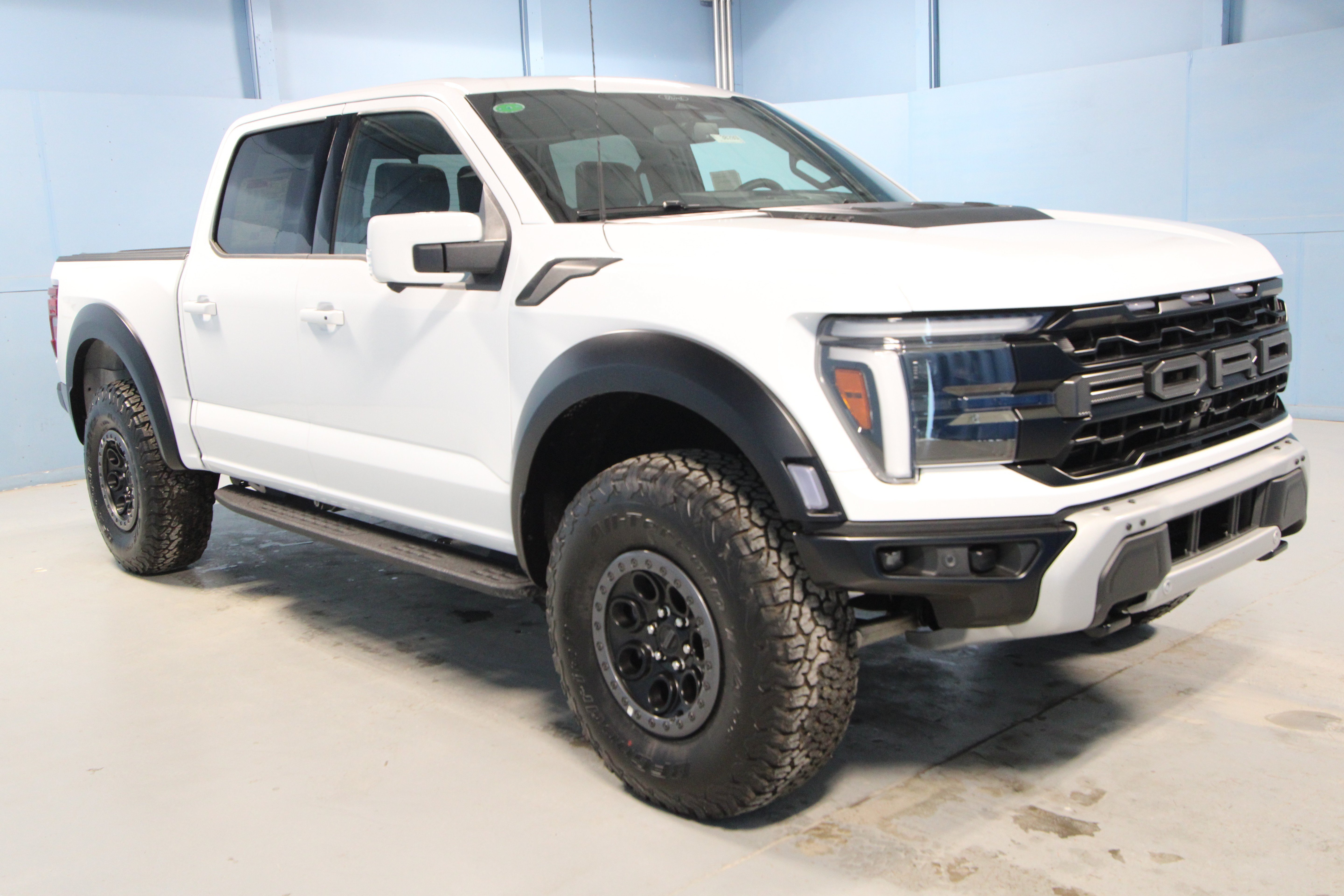 New 2026 Ford F150 Raptor AWD/4WD image 1
