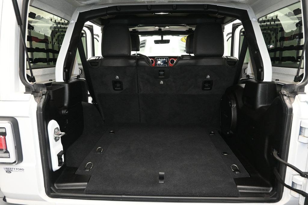 Used 2020 Jeep Wrangler Unlimited Rubicon AWD/4WD image 10