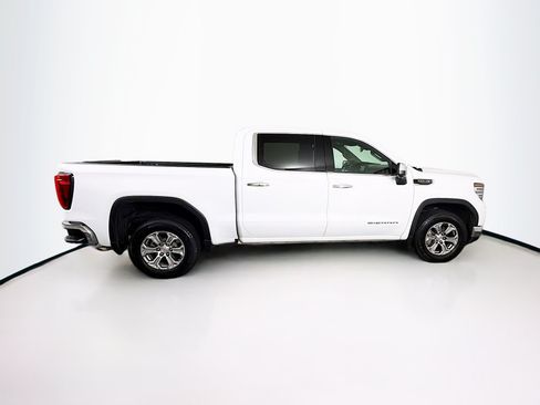Used 2025 GMC Sierra 1500 SLT RWD image 10