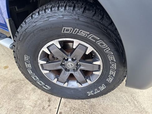 Used 2015 Nissan Xterra PRO-4X w/ Pro-4x Leather Package image 35