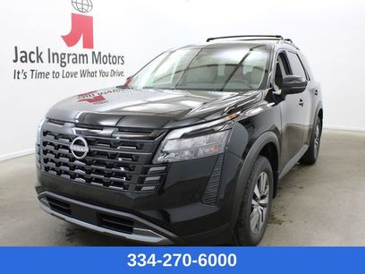 New 2026 Nissan Pathfinder SL