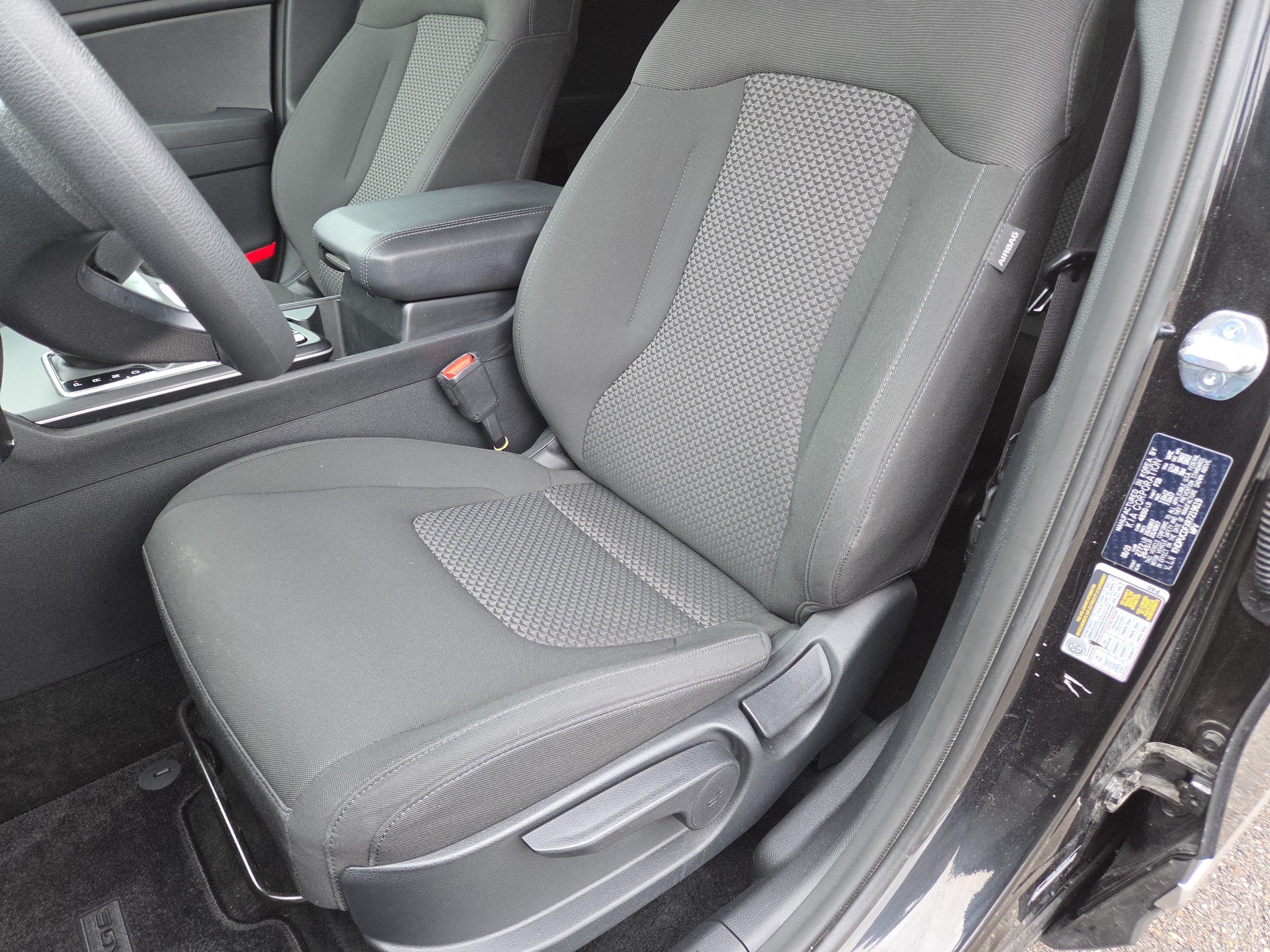 Used 2024 Kia Sportage LX AWD/4WD image 6