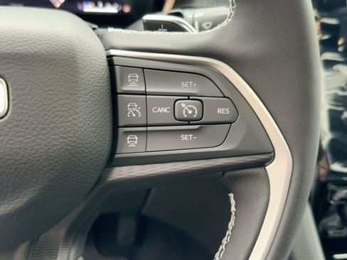 New 2025 Jeep Grand Cherokee Laredo X image 27