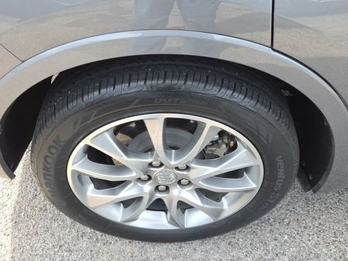 Used 2020 Buick Envision Essence w/ Experience Buick Package FWD image 38