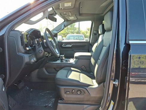 New 2026 GMC Sierra 1500 SLT w/ SLT Premium Plus Package image 6