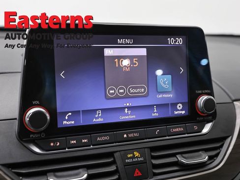 Used 2024 Nissan Altima 2.5 SV FWD image 19