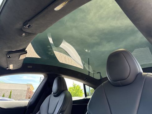 Used 2022 Tesla Model S Plaid AWD/4WD image 22
