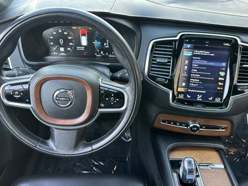 Used 2017 Volvo XC90 T8 Excellence image 29