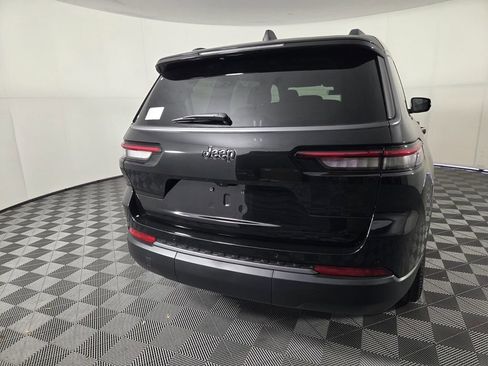 New 2026 Jeep Grand Cherokee L Limited RWD image 5