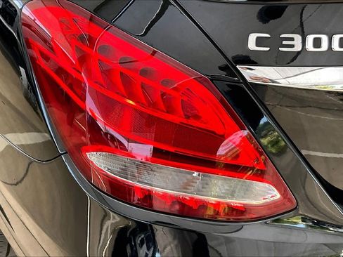 Used 2017 Mercedes-Benz C 300 Sedan image 29